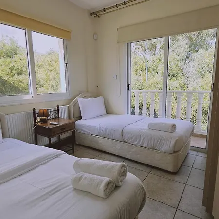 Holiday home Nissi House *