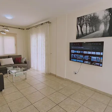 Nissi House بيت للعطل