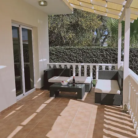 Nissi House